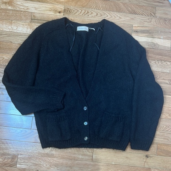 Penbrooke Lane Vintage Mohair Blend Black 3 button Cardigan Size Medium - Picture 2 of 12